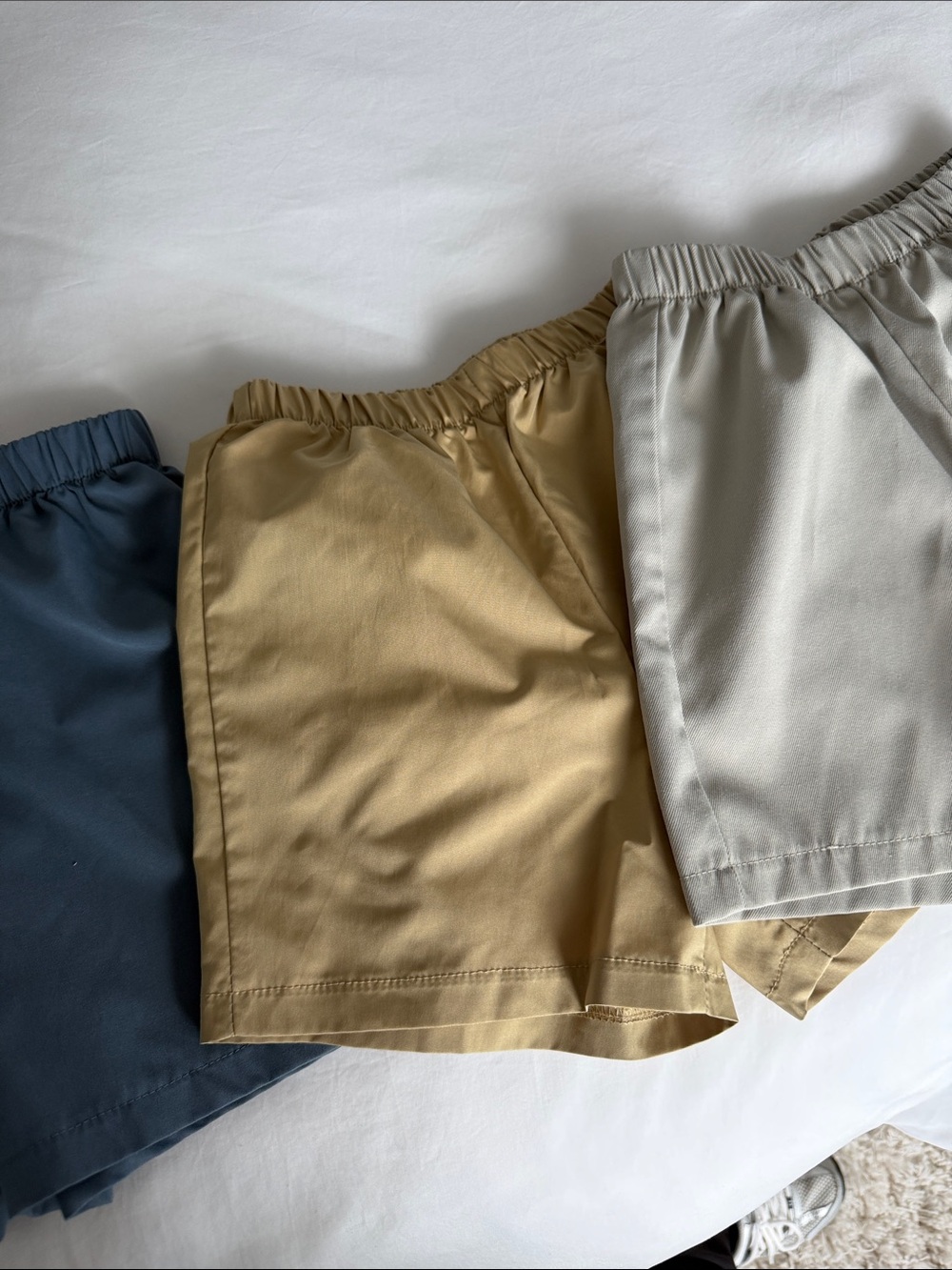 Kids Elastic-Waist Cotton Shorts in Tan, Light Gray & Navy